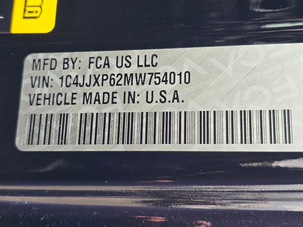 Used 2021 Jeep Wrangler Unlimited Sahara w/ Cold Weather Group AWD/4WD image 34