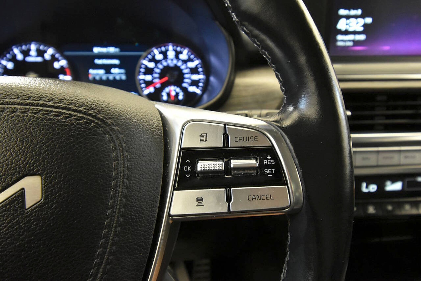 Used 2022 Kia Telluride SX w/ SX Prestige Package AWD/4WD image 29