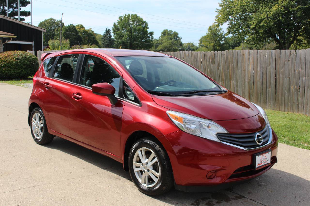 Used 2016 Nissan Versa Note SV w/ Sport Value Package FWD image 2