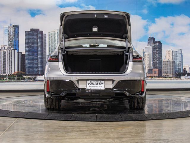 Used 2026 BMW 740i xDrive w/ Premium Package image 12