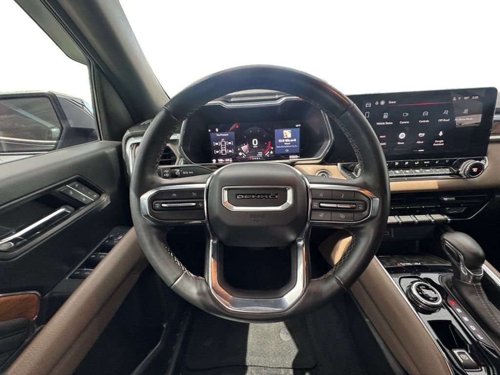 Certified 2023 GMC Canyon Denali w/ Denali Black Edition AWD/4WD image 14