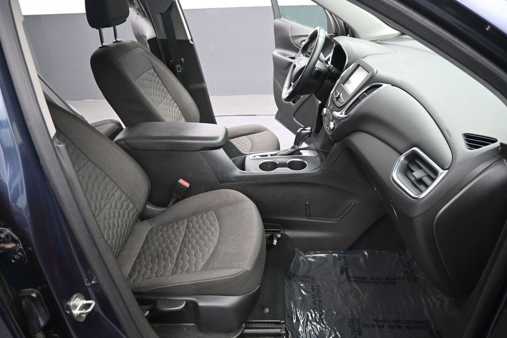 Used 2018 Chevrolet Equinox LT FWD image 23