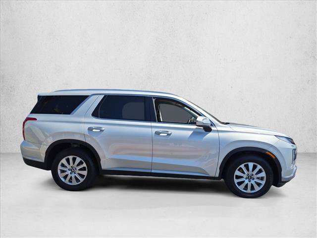 Used 2024 Hyundai Palisade SEL FWD image 4