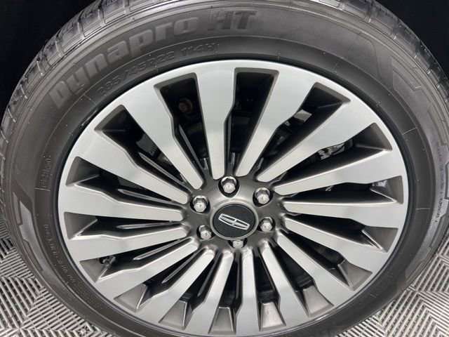 Certified 2023 Lincoln Navigator L Reserve AWD/4WD image 10
