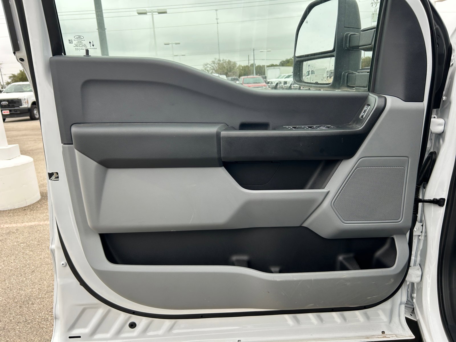 New 2026 Ford F550 4x4 Crew Cab image 21