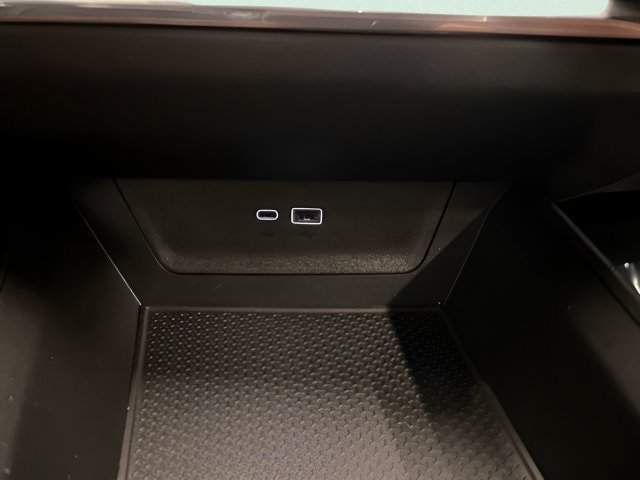 Certified 2025 Chevrolet Equinox LT FWD image 26