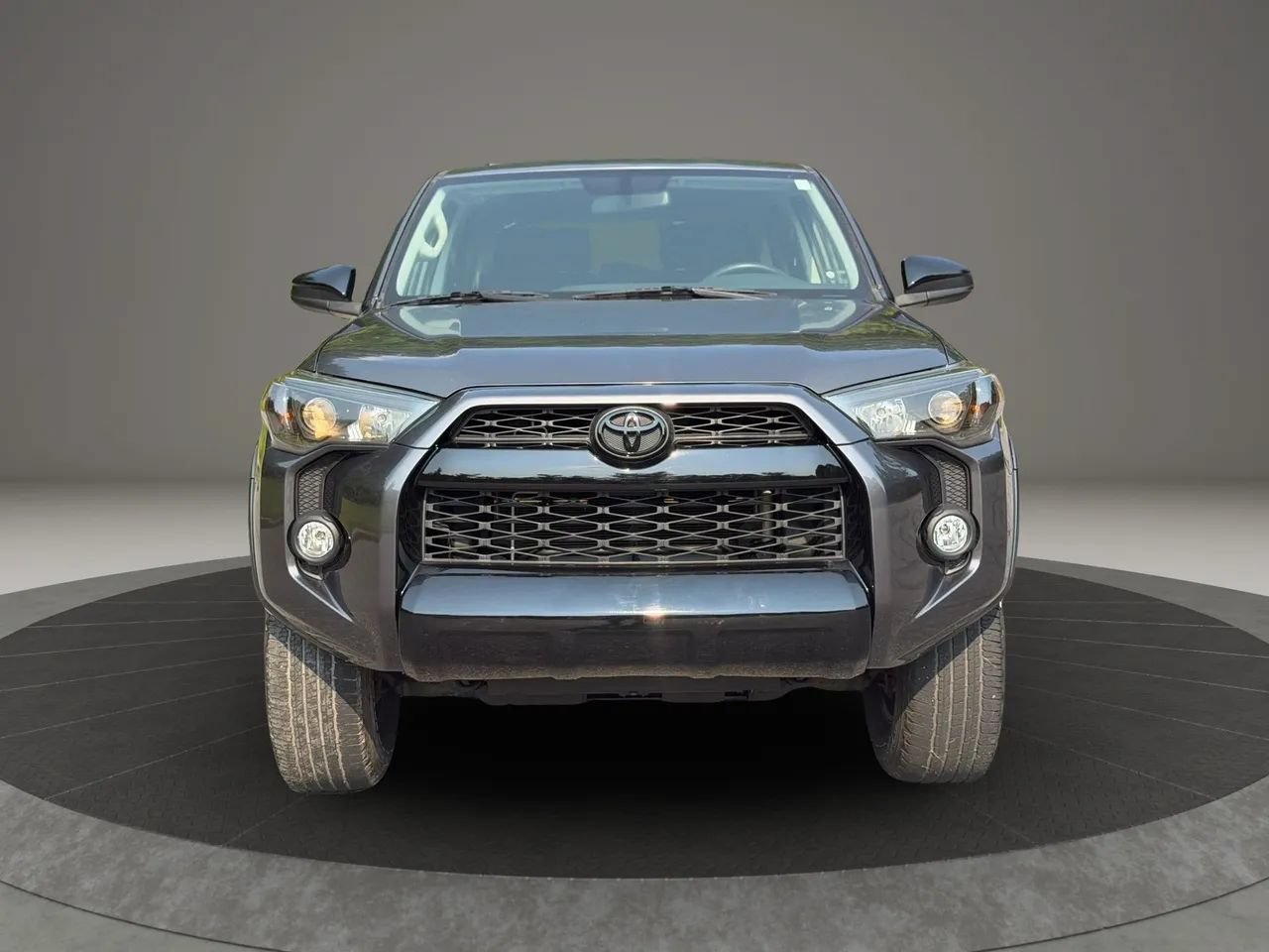 Used 2015 Toyota 4Runner SR5 RWD image 2