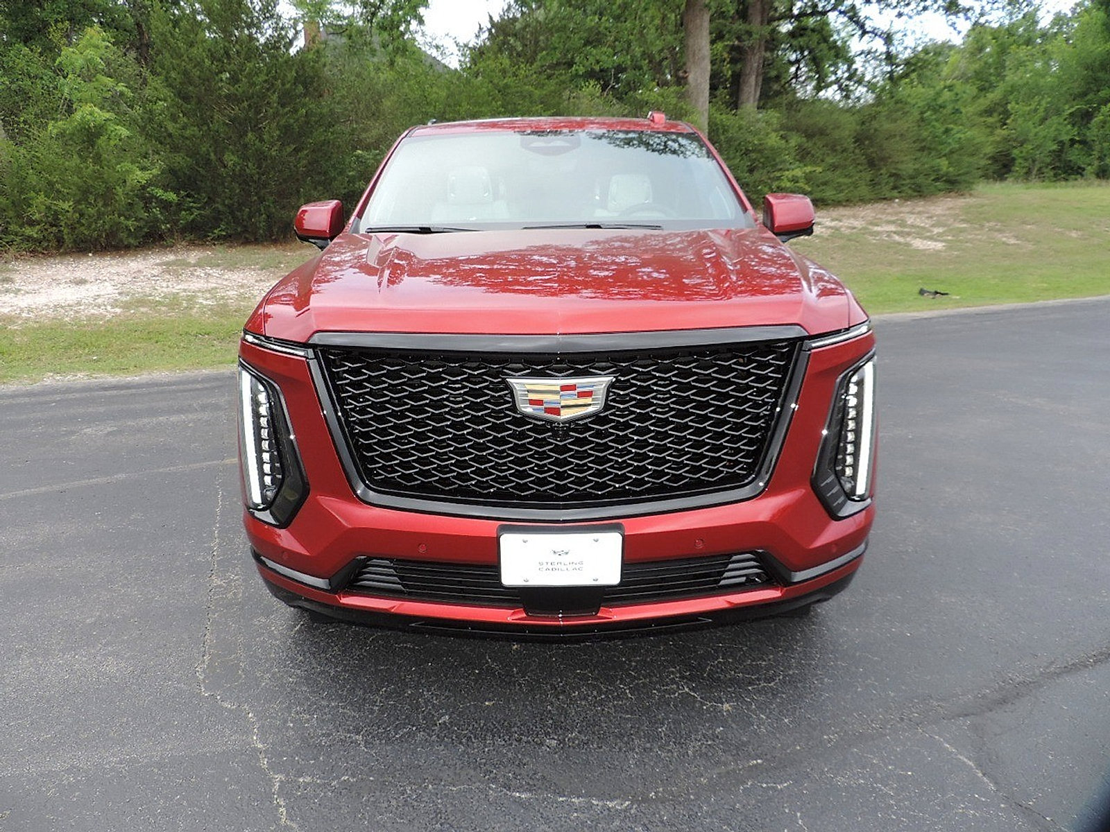 New 2026 Cadillac Escalade ESV Platinum Sport AWD/4WD image 2