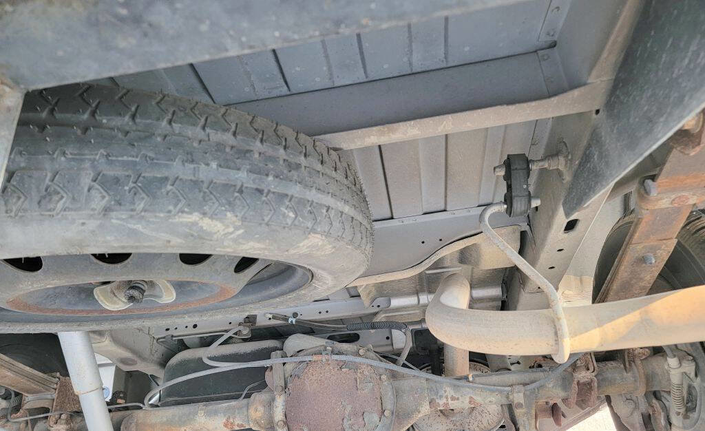 Used 2005 Chevrolet Astro Passenger image 24