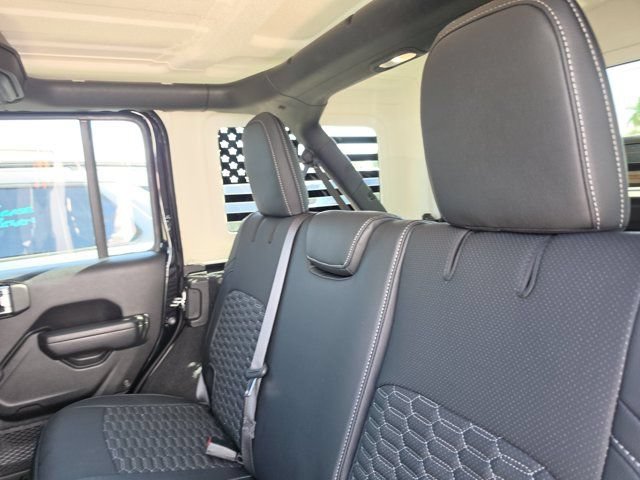 Used 2022 Jeep Wrangler Unlimited Sport AWD/4WD image 14