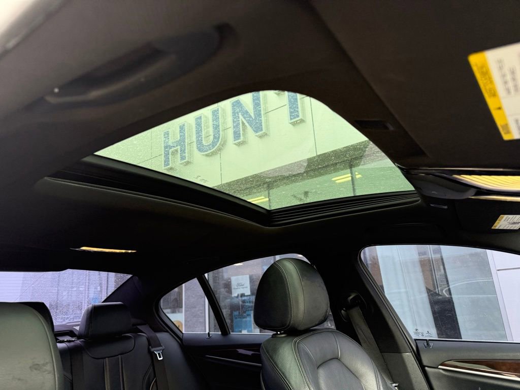 Used 2017 BMW 530i xDrive image 27