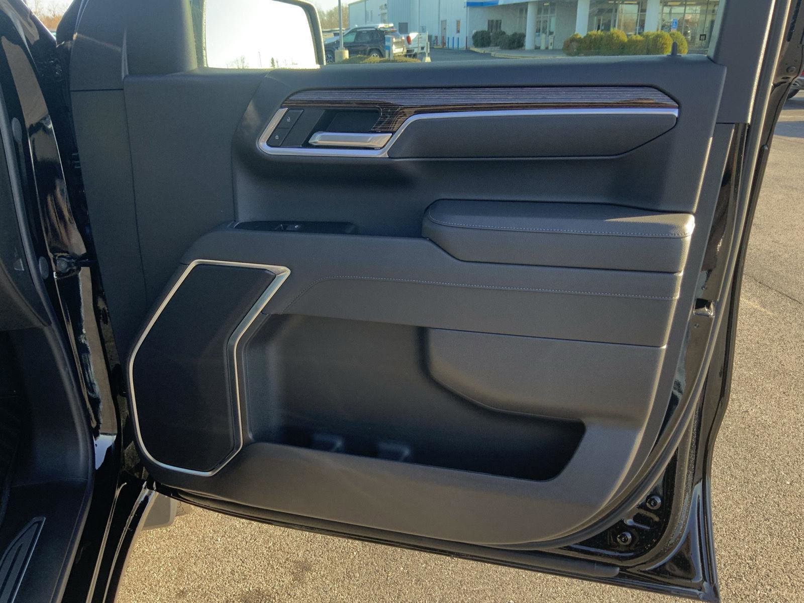 New 2026 GMC Sierra 1500 SLE w/ X31 Off-Road Package image 59