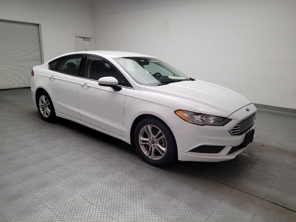 Used 2018 Ford Fusion SE w/ Fusion SE Technology Package FWD image 11