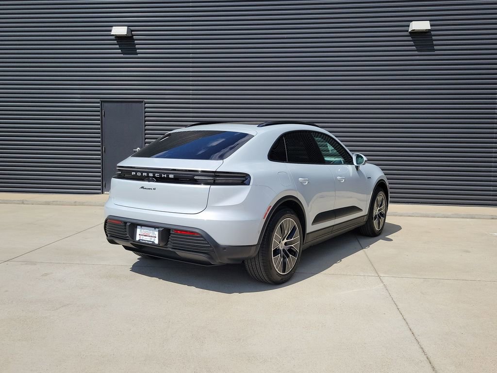 New 2026 Porsche Macan 4 Electric AWD/4WD image 5