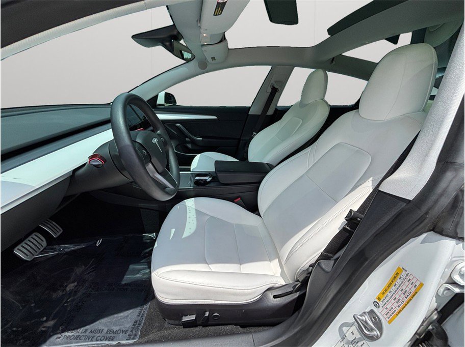 Used 2021 Tesla Model 3 Standard Range Plus RWD image 2