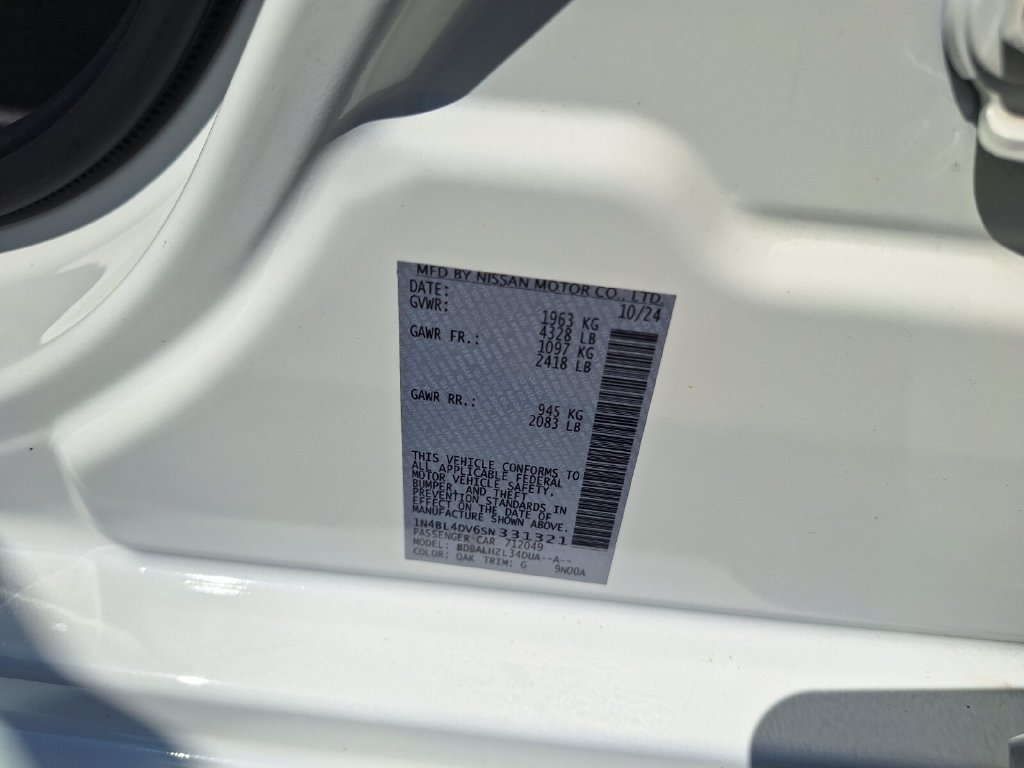 Used 2025 Nissan Altima 2.5 SV FWD image 30