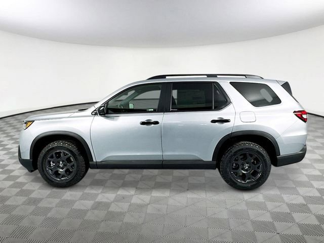 New 2026 Honda Pilot TrailSport image 3