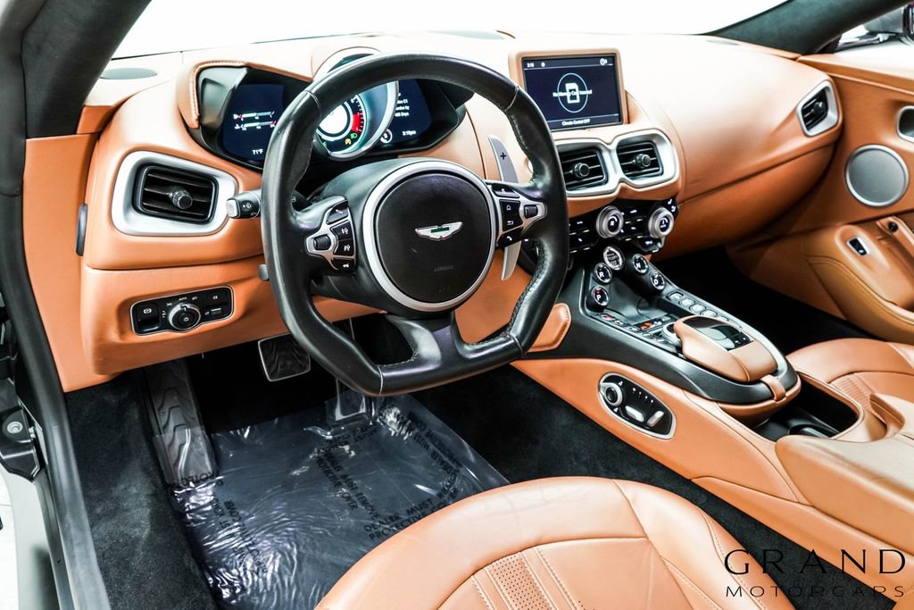 Used 2021 Aston Martin V8 Vantage Roadster RWD image 20
