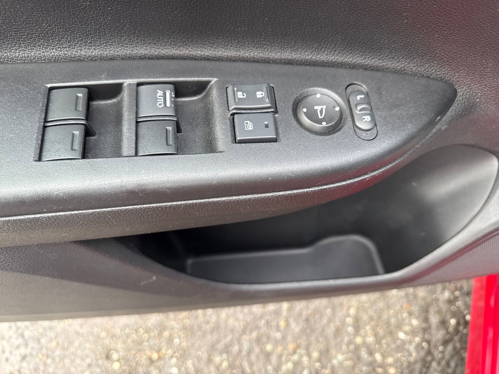 Used 2016 Honda Accord Sport image 11