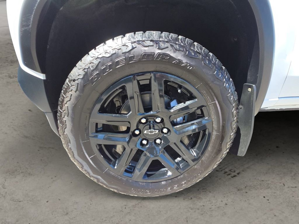 Certified 2025 Chevrolet Colorado Trail Boss AWD/4WD image 14