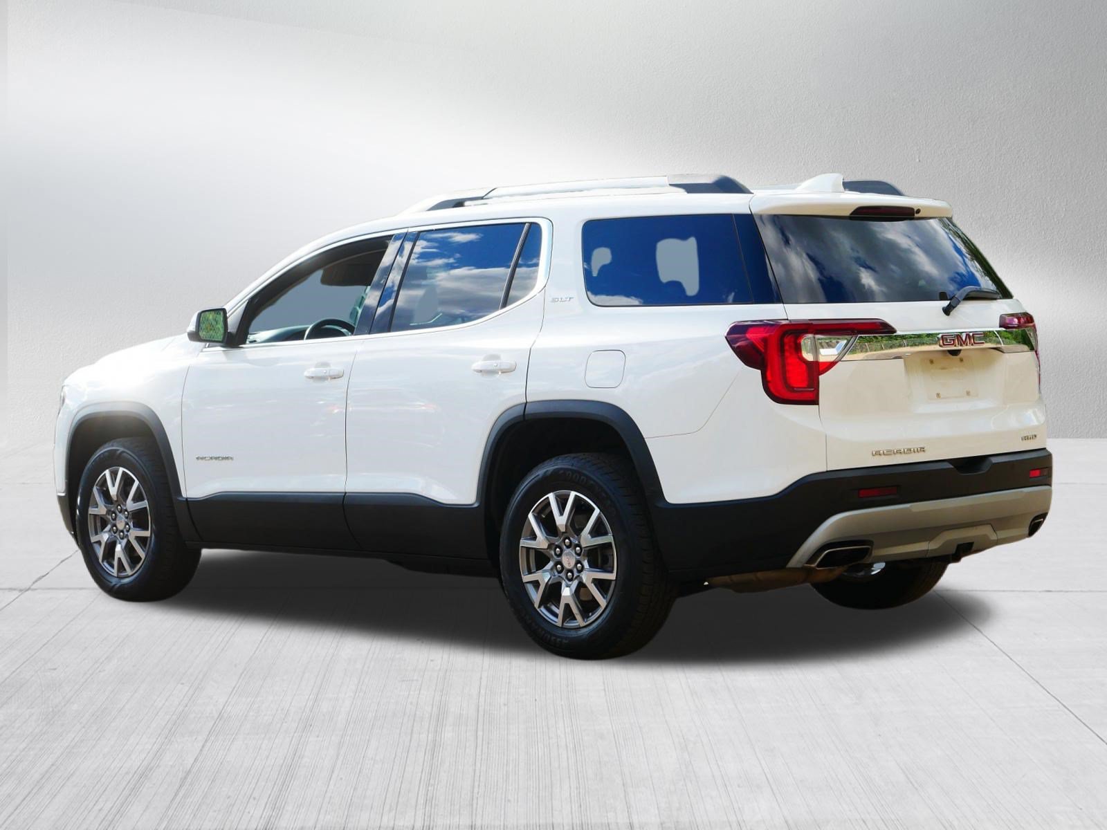 Used 2020 GMC Acadia SLT AWD/4WD image 5
