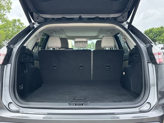 Used 2022 Ford Edge Titanium w/ Class II Trailer Tow Package AWD/4WD image 30