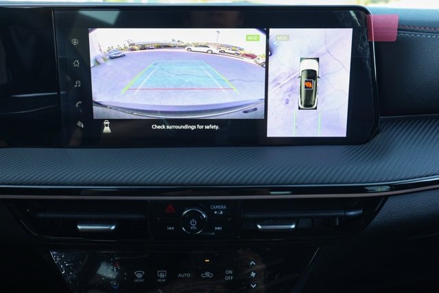 New 2025 Nissan Kicks SR image 30