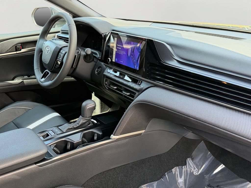 Used 2026 Toyota Camry SE w/ Convenience Package FWD image 7