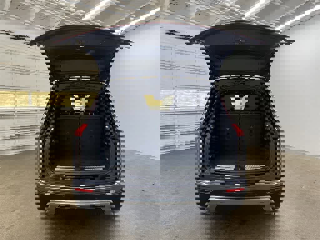 Certified 2026 Cadillac Vistiq Sport w/ LPO, Floor Liner Package image 28