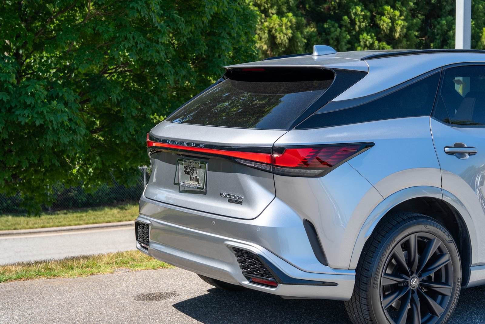 Used 2024 Lexus RX 500h F Sport w/ Cold Area Package AWD/4WD image 11