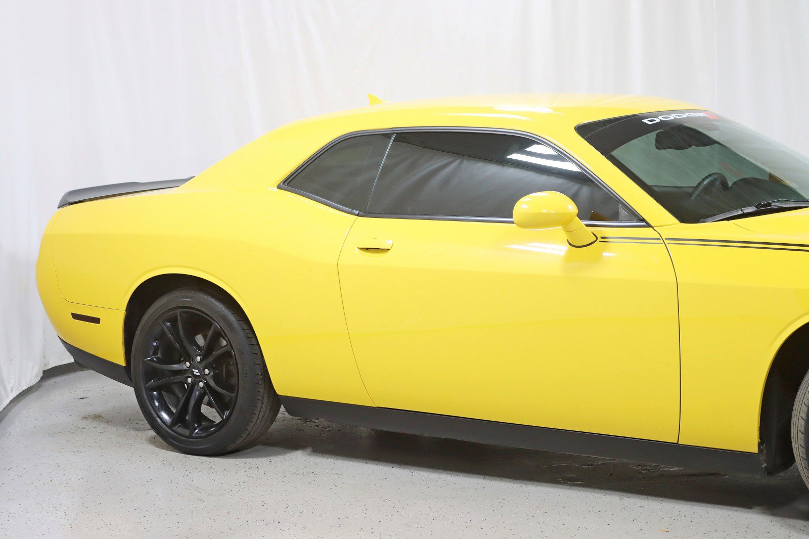 Used 2018 Dodge Challenger SXT Plus image 3