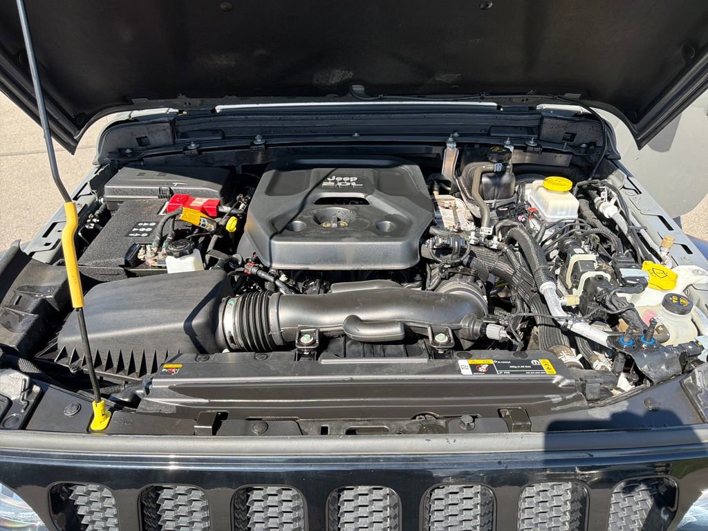 Used 2022 Jeep Wrangler Unlimited Sport AWD/4WD image 21