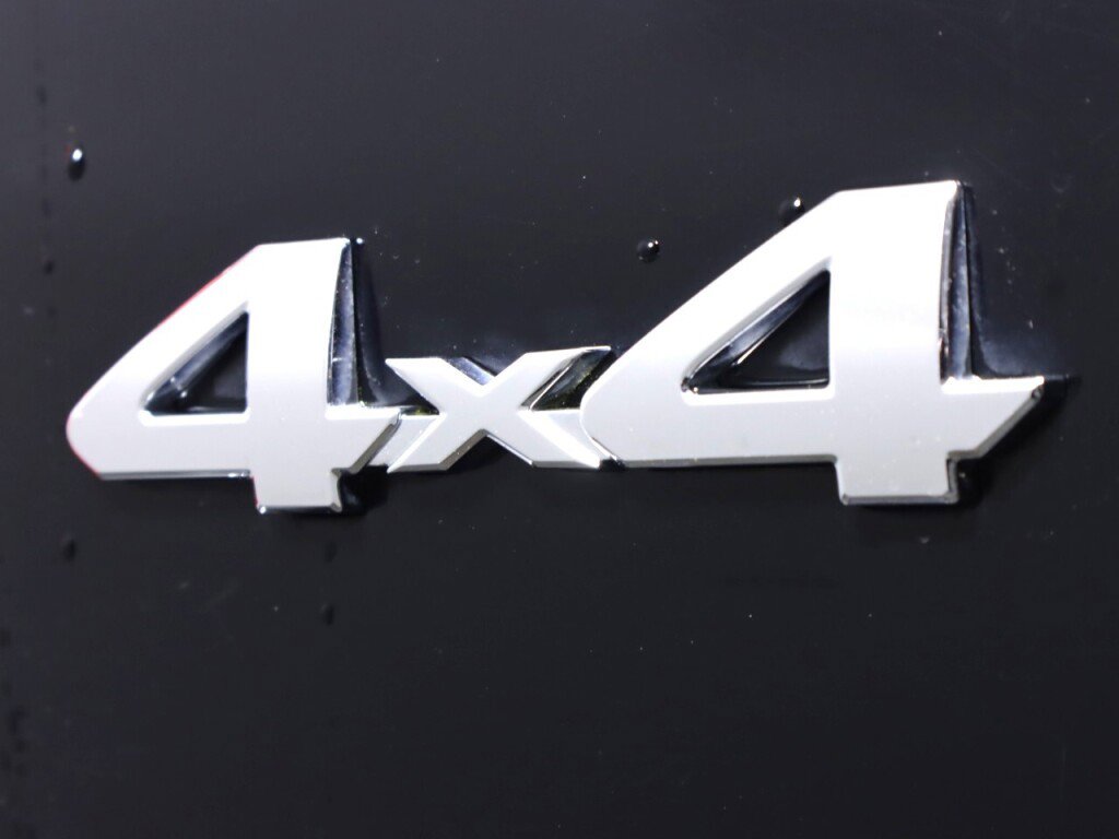 Used 2016 Toyota Tacoma SR5 w/ SR5 Appearance Package (SN) image 37