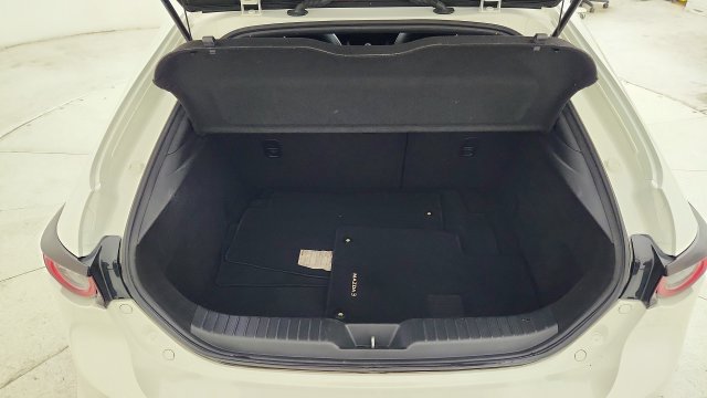 Used 2021 MAZDA MAZDA3 s FWD image 33