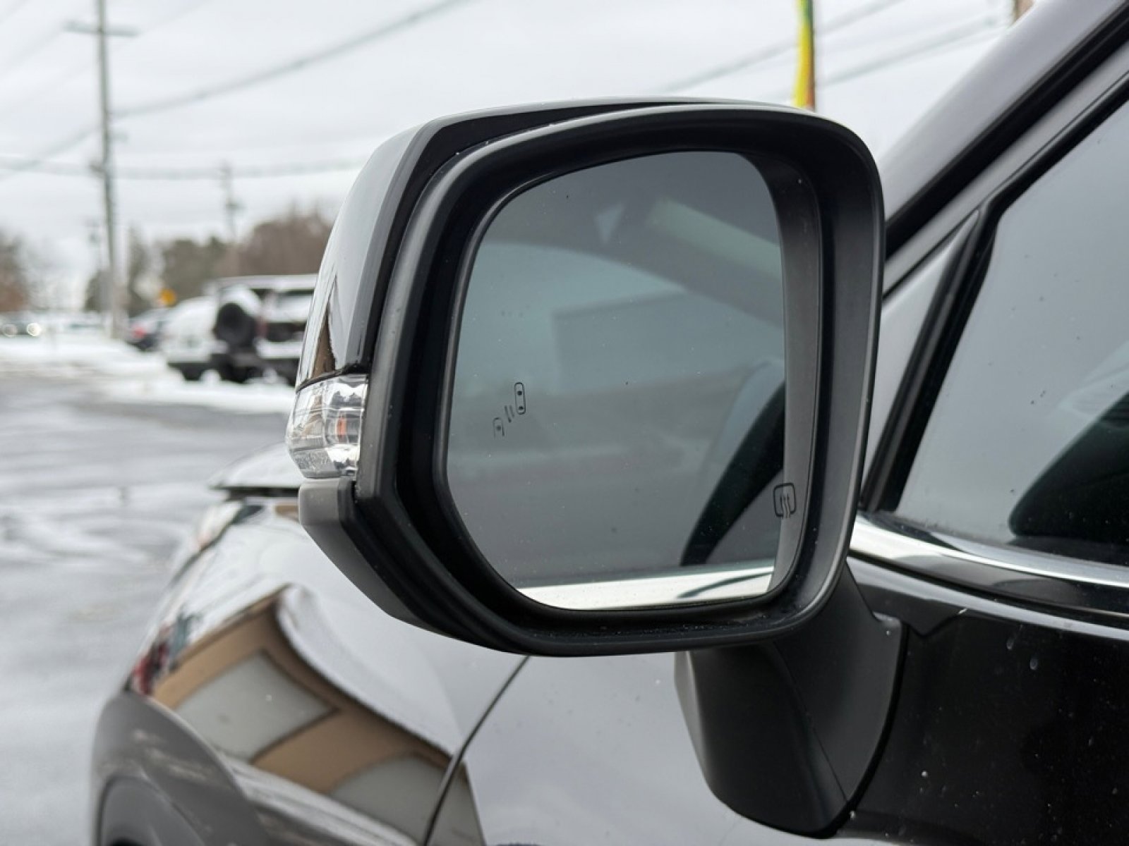 Used 2020 Toyota Highlander XLE image 38