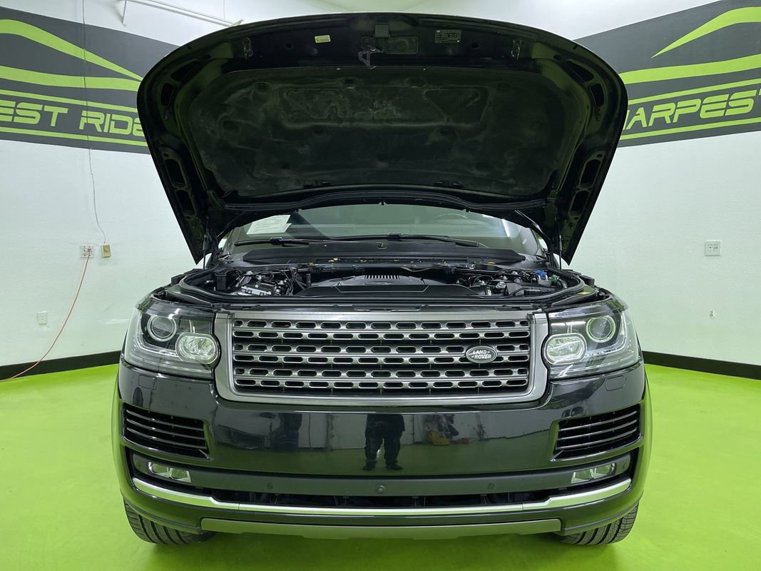 Used 2017 Land Rover Range Rover image 4