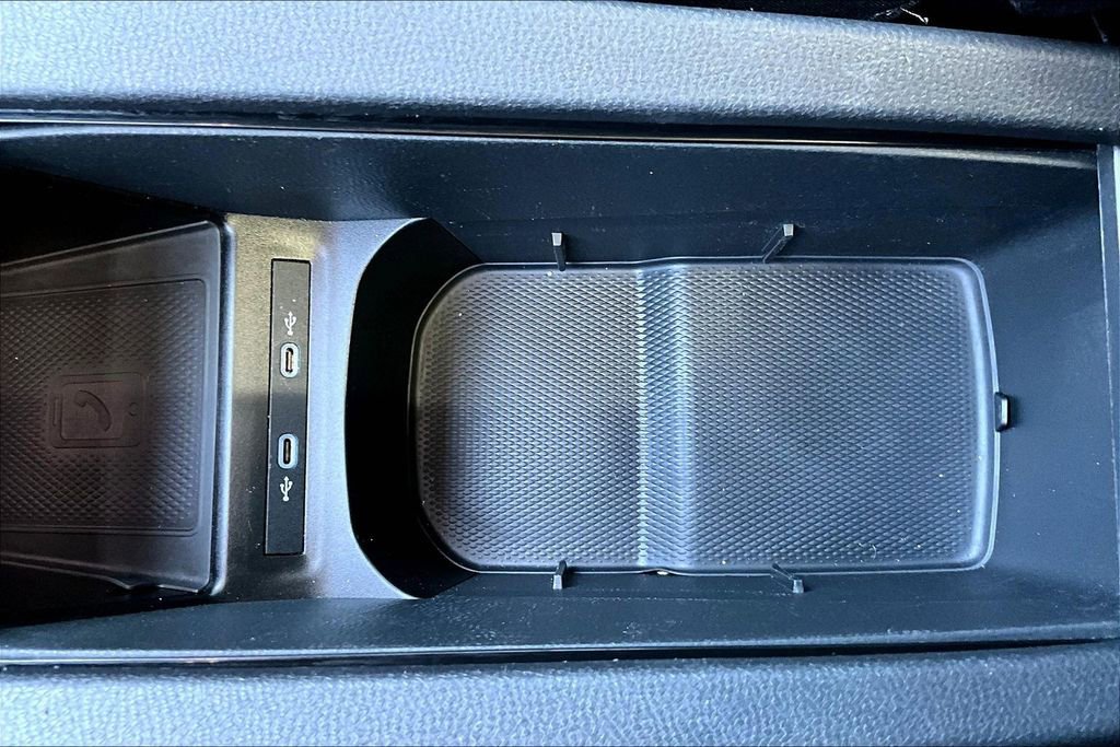 Used 2021 Volkswagen ID.4 Pro S image 32