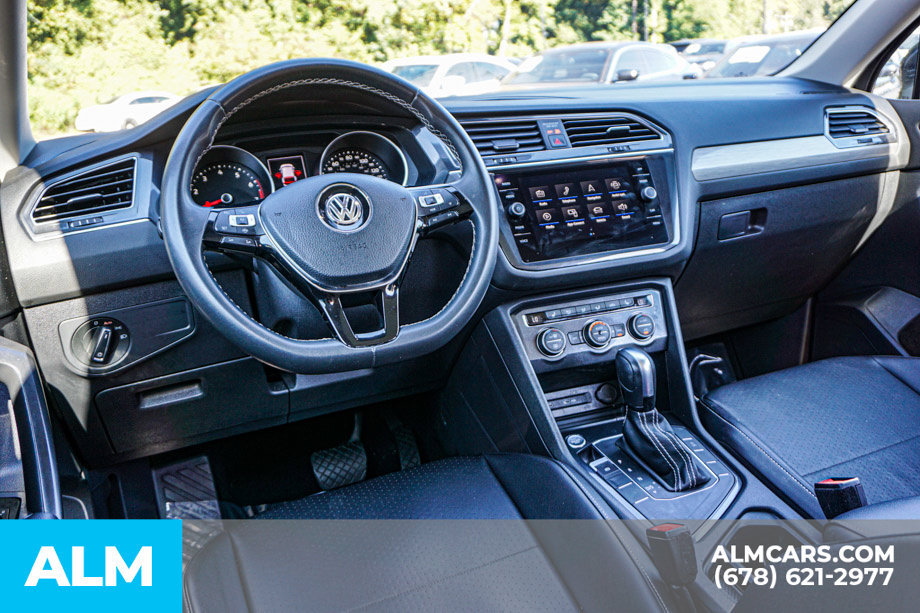 Used 2021 Volkswagen Tiguan SE w/ Panoramic Sunroof Package FWD image 28