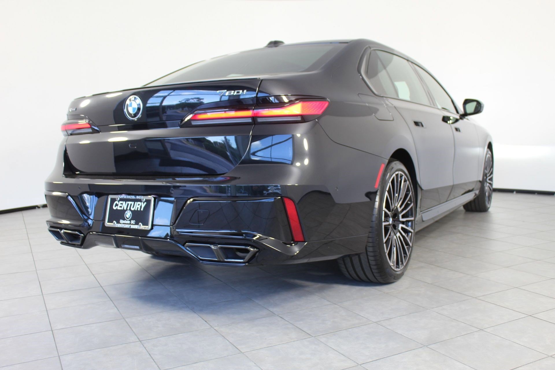 New 2026 BMW 760i xDrive w/ Executive Package image 8