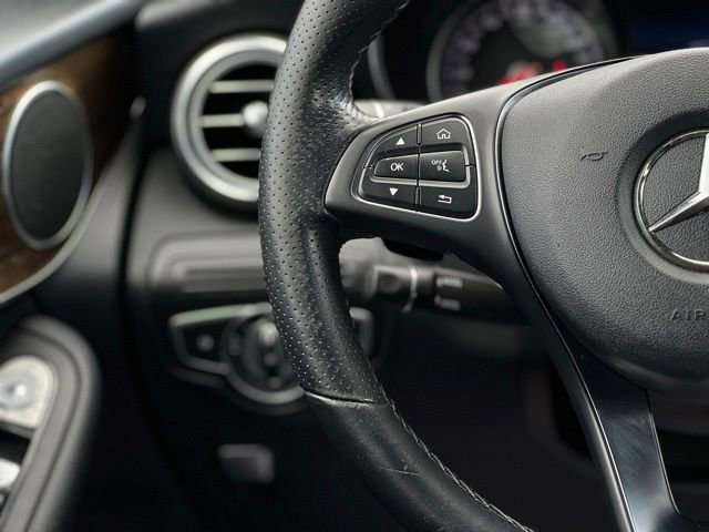Used 2019 Mercedes-Benz GLC 300 4MATIC image 34