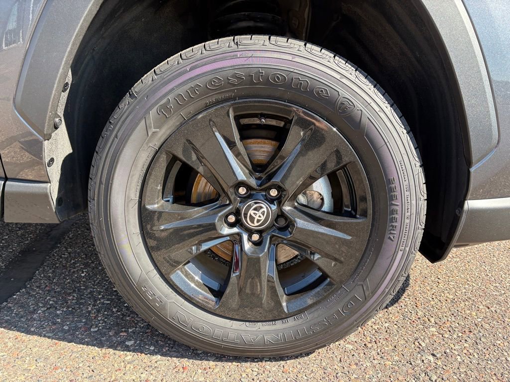 Certified 2025 Toyota RAV4 XLE AWD/4WD image 11