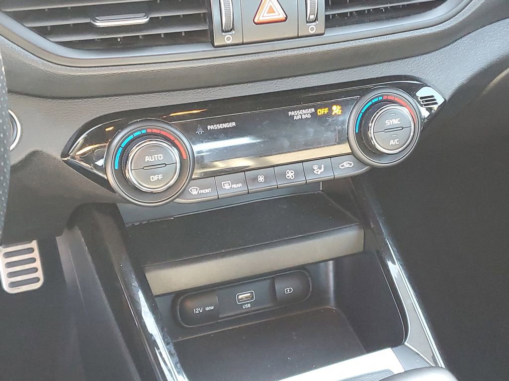 Used 2022 Kia Forte GT-Line w/ GT-Line Technology Package FWD image 19