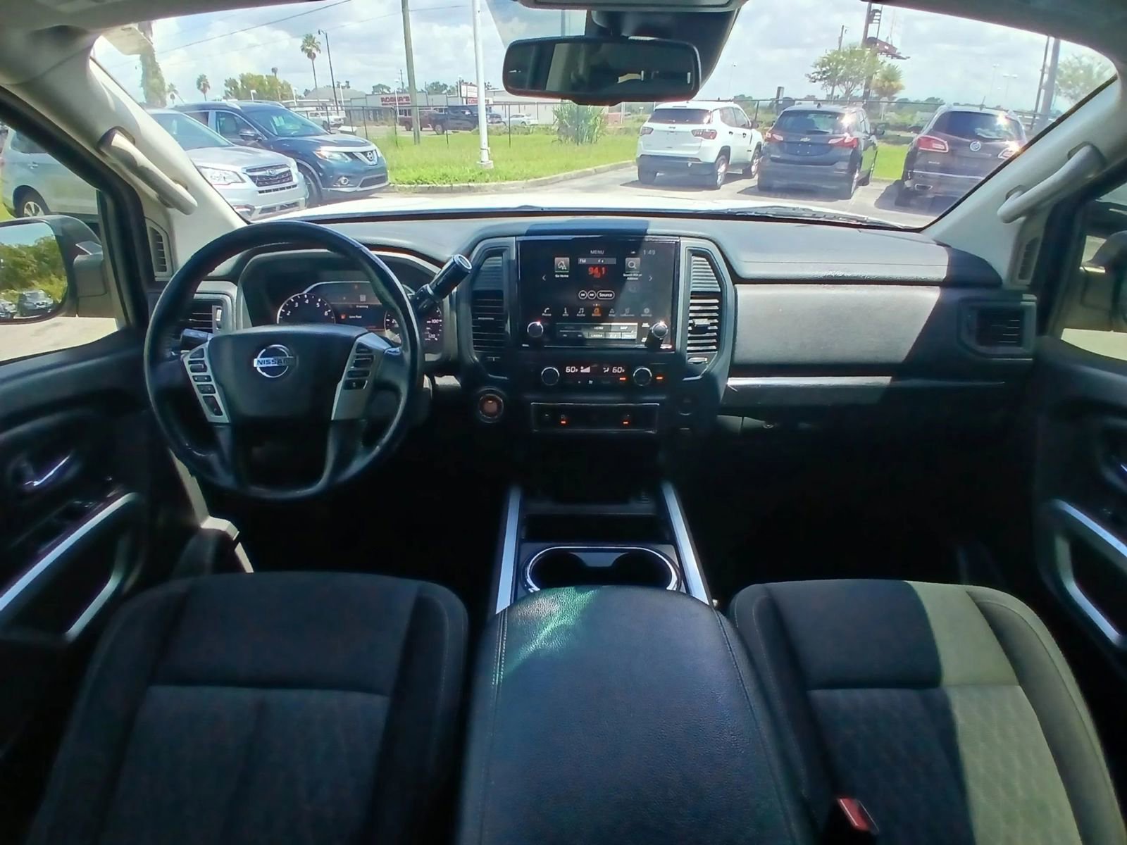 Used 2022 Nissan Titan SV w/ SV Convenience Package image 53