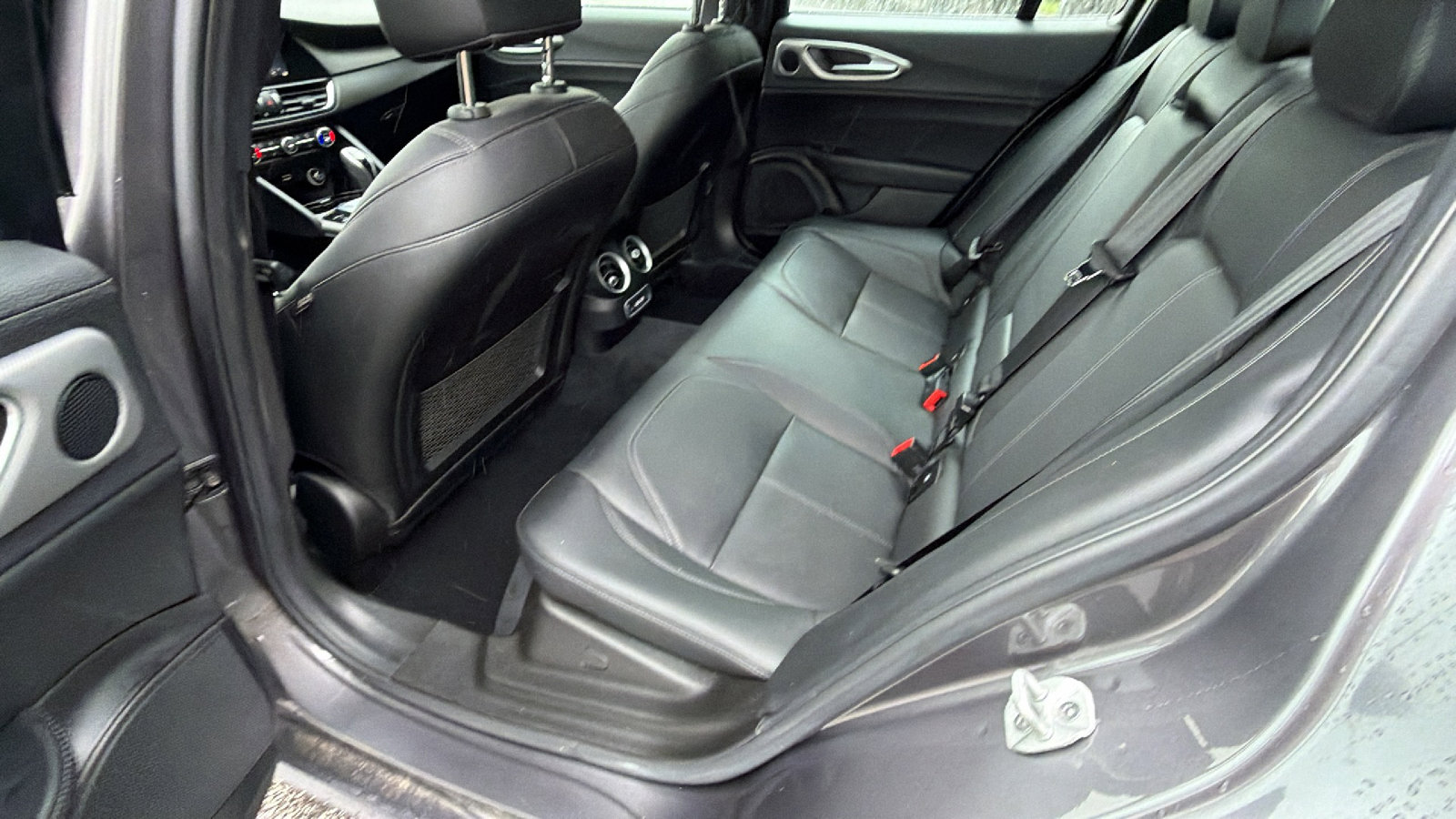 Used 2024 Alfa Romeo Giulia Ti w/ Active Assist Plus Package RWD image 24