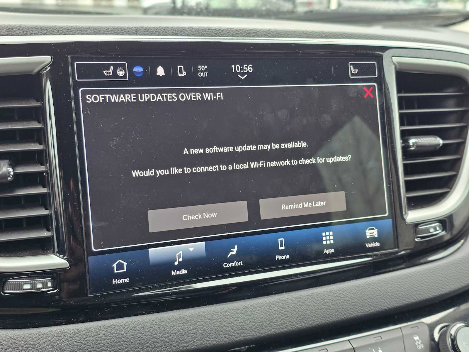 Used 2024 Chrysler Pacifica Touring-L image 26