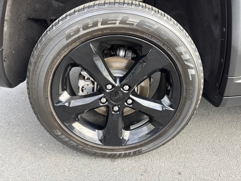 Certified 2023 Jeep Grand Cherokee Altitude RWD image 10