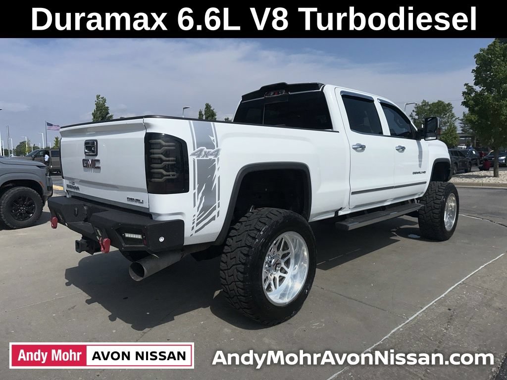 Used 2019 GMC Sierra 2500 Denali w/ Duramax Plus Package AWD/4WD image 7