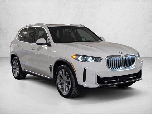 New 2026 BMW X5 xDrive50e w/ Premium Package image 6
