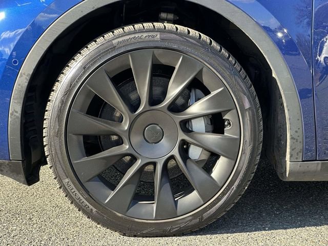 Used 2022 Tesla Model Y Long Range image 8