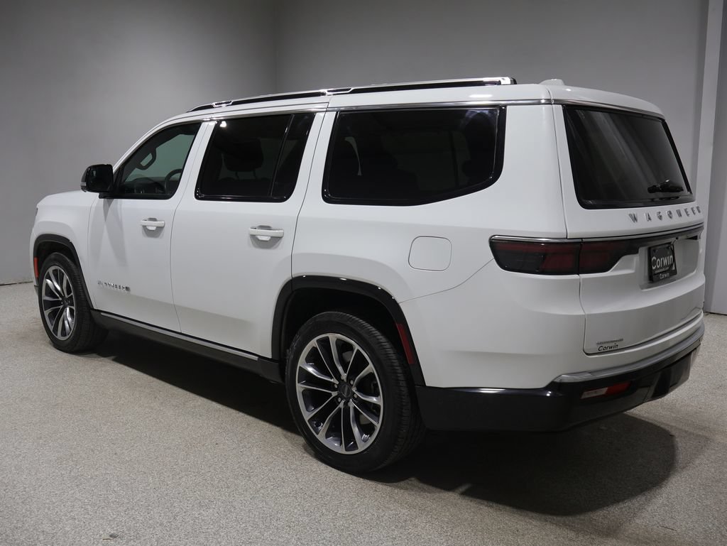 Certified 2023 Jeep Wagoneer Series III w/ Premium Group I AWD/4WD image 5